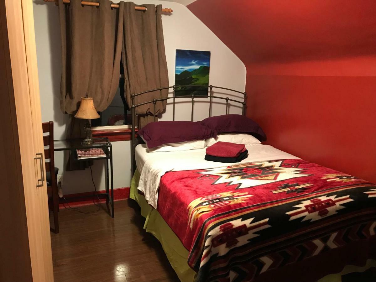 Nisku Guest House Eksteriør bilde